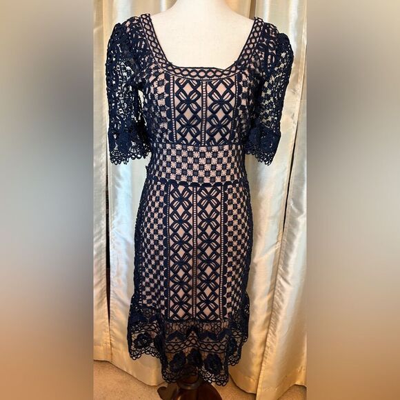 Bardot  X Anthropologie  Daisy Lace A-Line Dress in Navy & Nude Size 4/XS - Picture 2 of 12